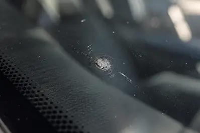 Megkopott fedőgyanta réteg cseréje
